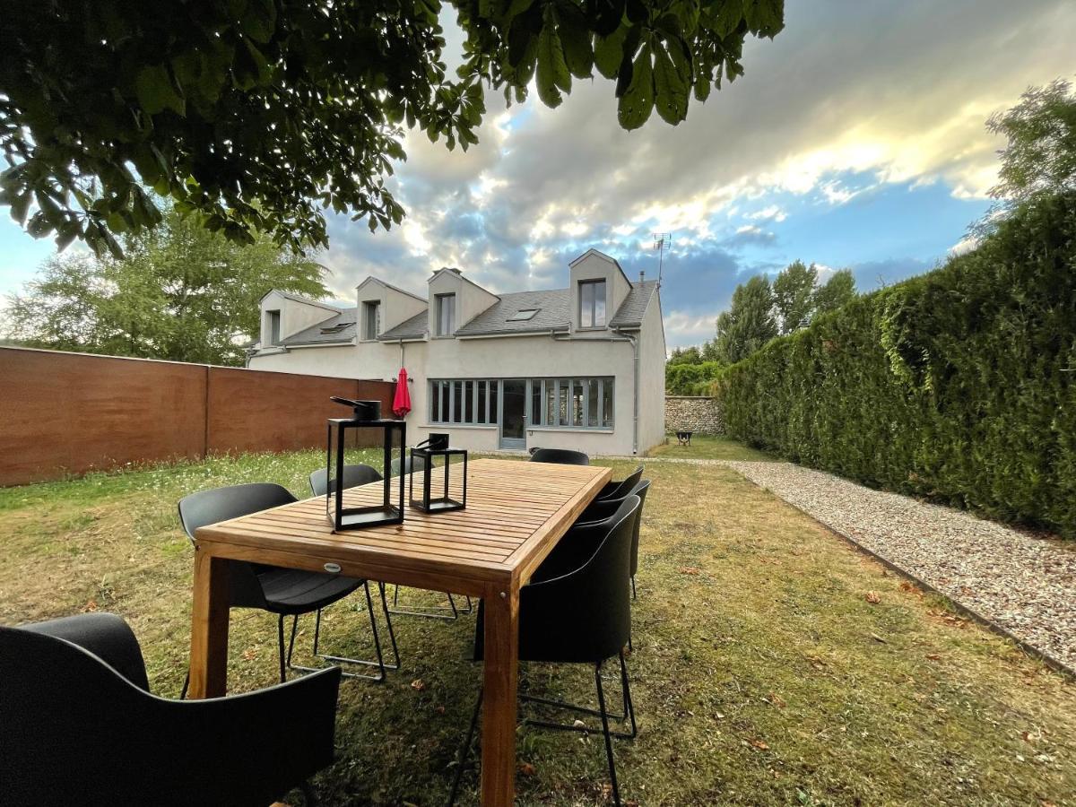 Maison De Campagne Entierement Climatisee Avec Grand Jardin Villa Pressagny l'Orgueilleux Luaran gambar
